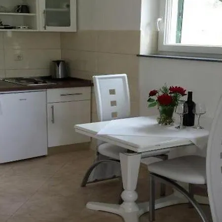 Apartment Bandalo *