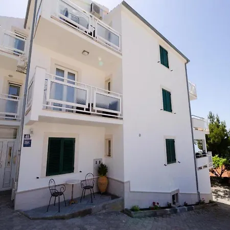 Bandalo Apartment *